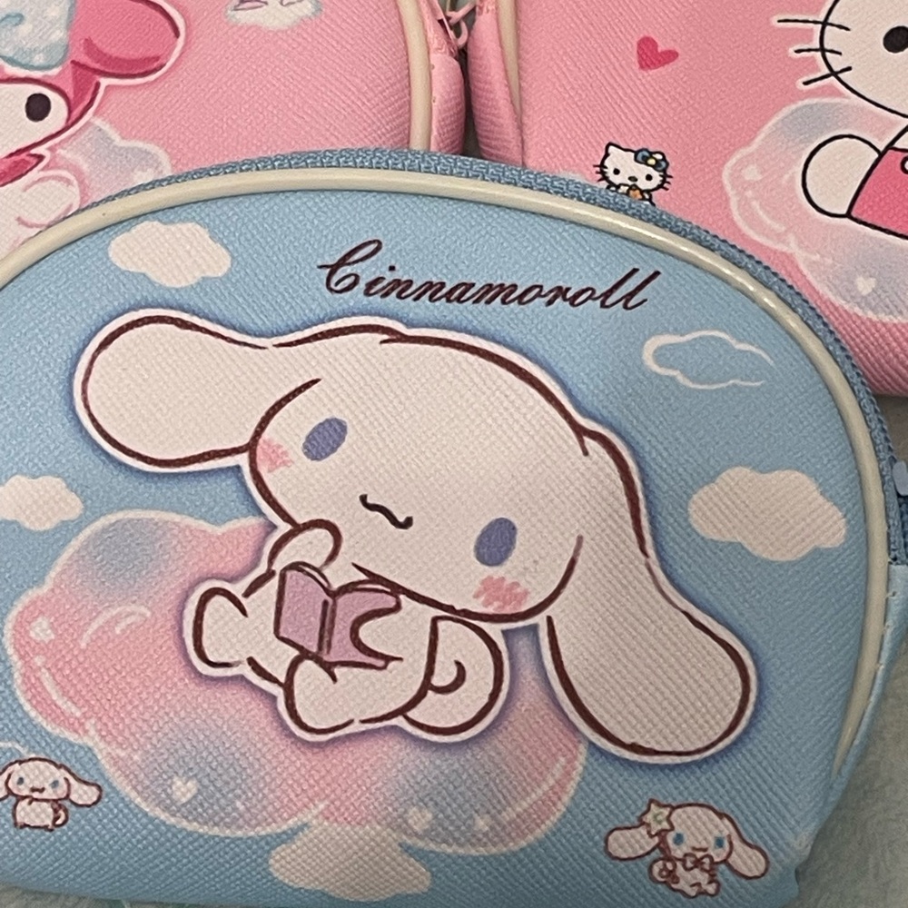 Hello Kitty and Friends Coin Purses - Picture 2 of 5